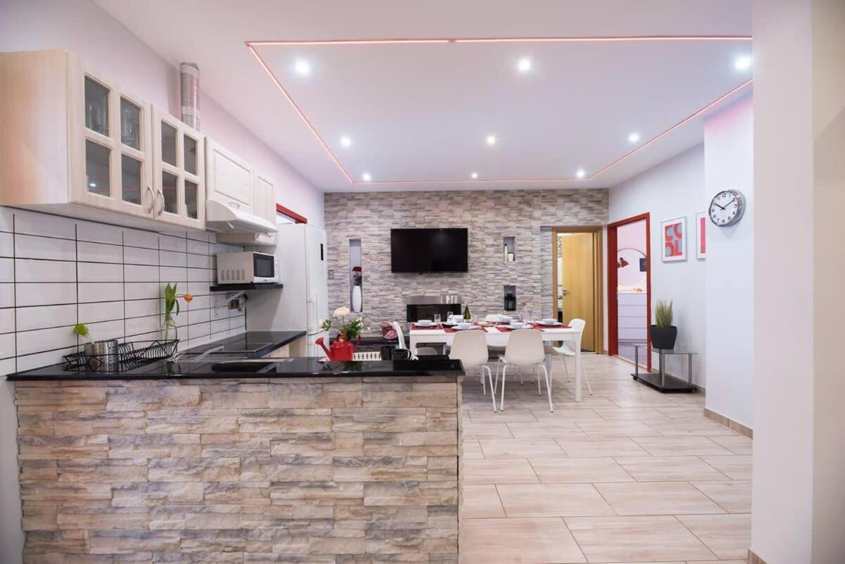 Ultra Large With Ac And Balcony Apartament